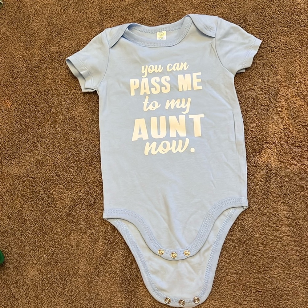 Babi Essential onesie